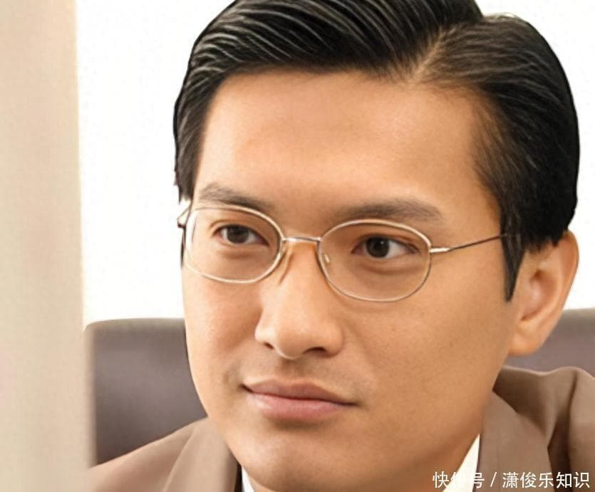 TVB戏骨陈锦鸿出演《创世纪》时的剧照