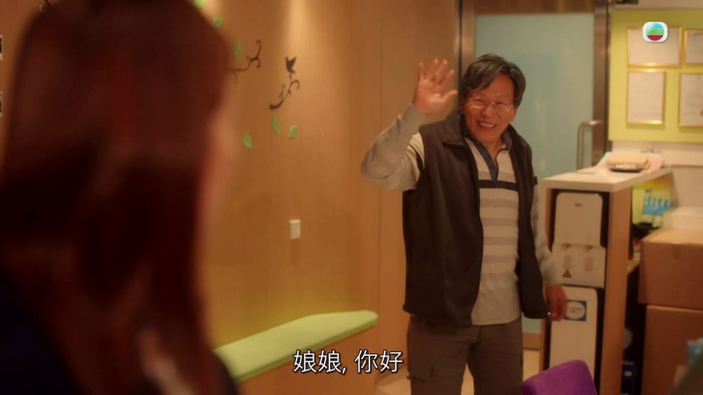 炜烈与《婚後事》剧组的幕后花絮照