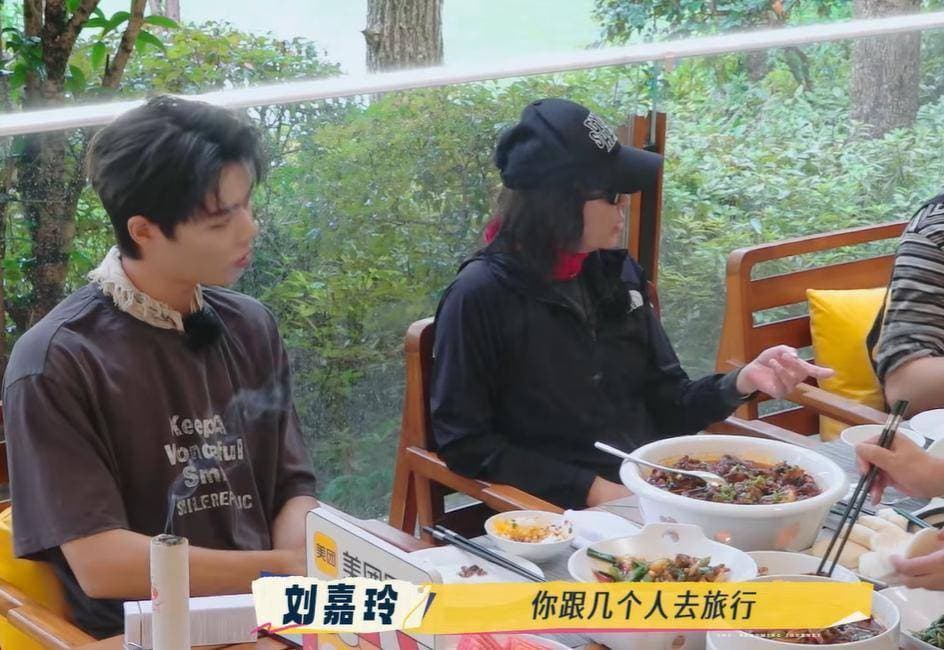 《一路繁花2》节目开场画面