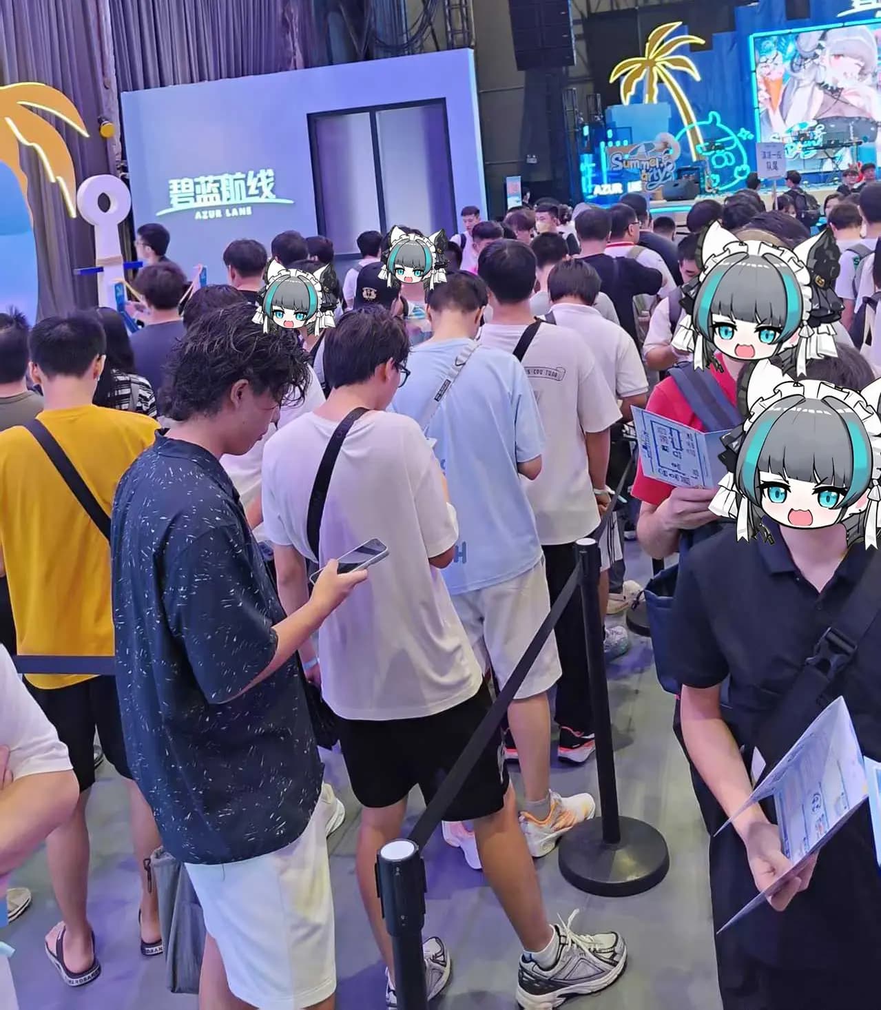 《碧蓝航线》互动摊位玩家抽奖瞬间