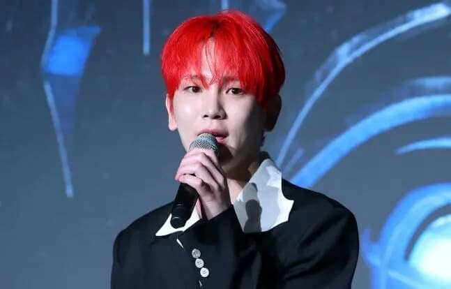 SHINee成员Key团体照，注射阿姨事件当事人