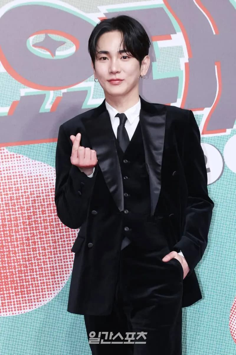 Key因注射疑云暂停活动…明年SHINee活动前景不明 [What IS]