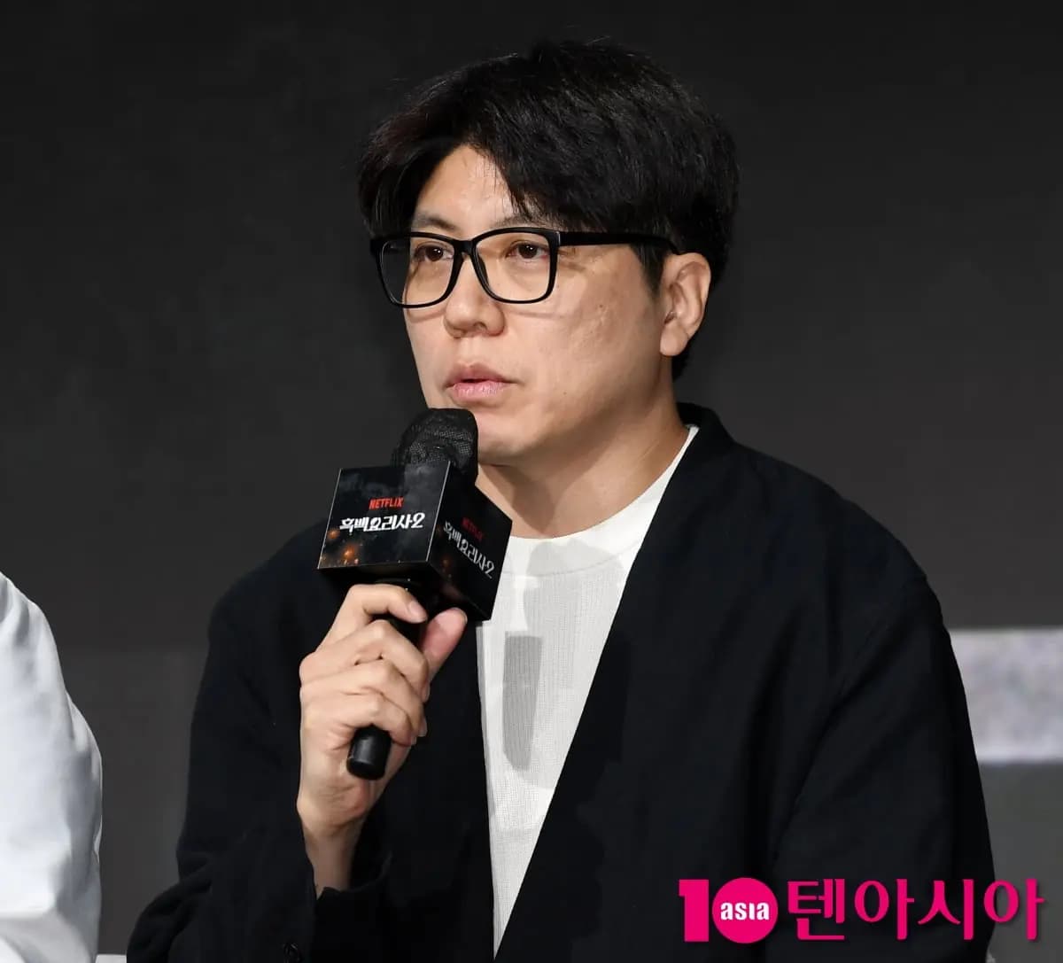 黑白厨师2 PD金学民发言照，谈首季优化与观众反馈，节目制作幕后