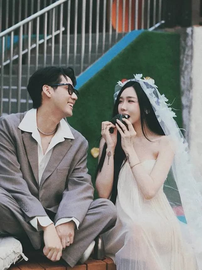 李玉玺許允樂婚紗照（來源：臉書 李玉玺 Dino Lee）