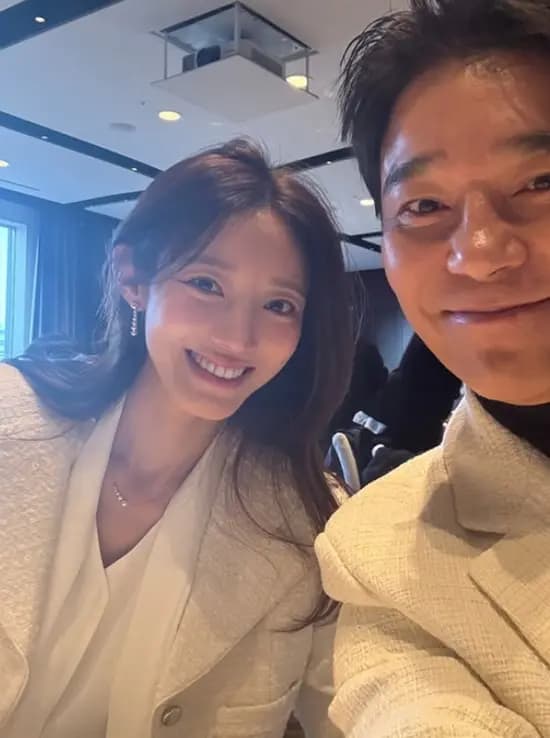 徐夏妍林昌正夫妇蒙氏贝贝年终活动甜蜜现场合影 SEO优化