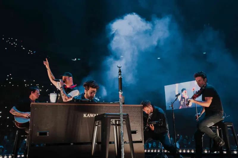 OneRepublic高雄演唱會門票全數售罄，全場歌迷齊唱經典金曲嗨翻雄蛋