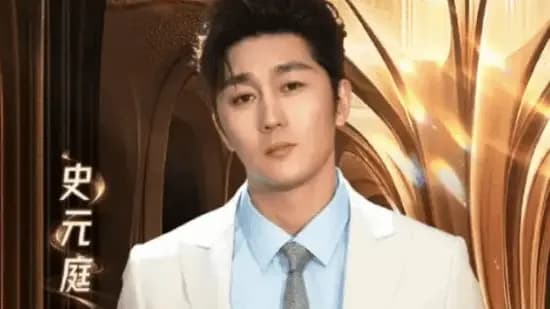 中戏男星泰山陪爬被开价2万?当事人:“纯绿色”