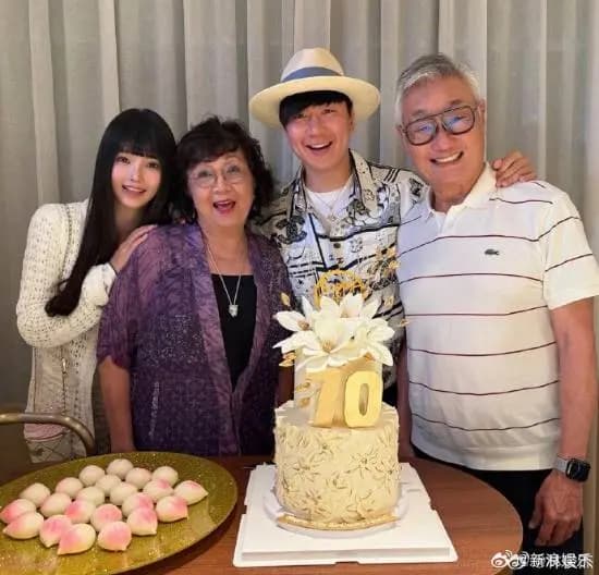 林俊杰官宣恋情甜蜜现场