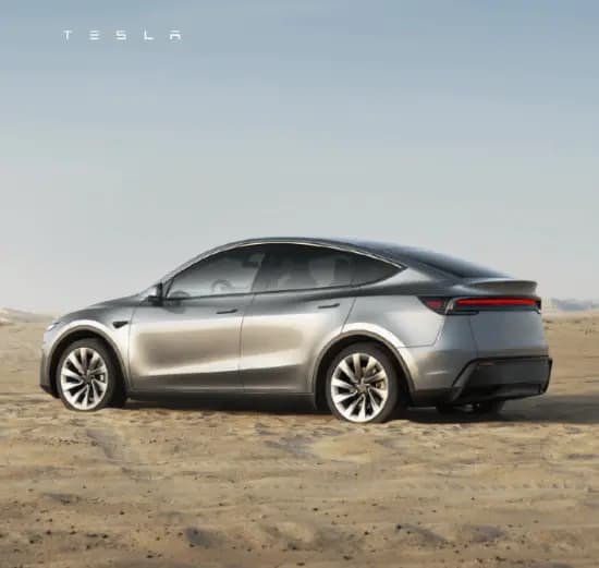 四川特斯拉Model Y长续航版提车纠纷始末，车主跨省提车遇老款电池续航缩水问题