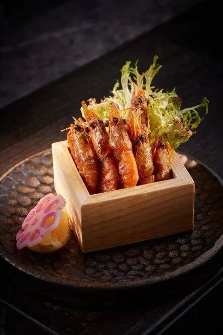 Deep-fried Hokkaido sweet shrimp snack seasoned with Noto salt