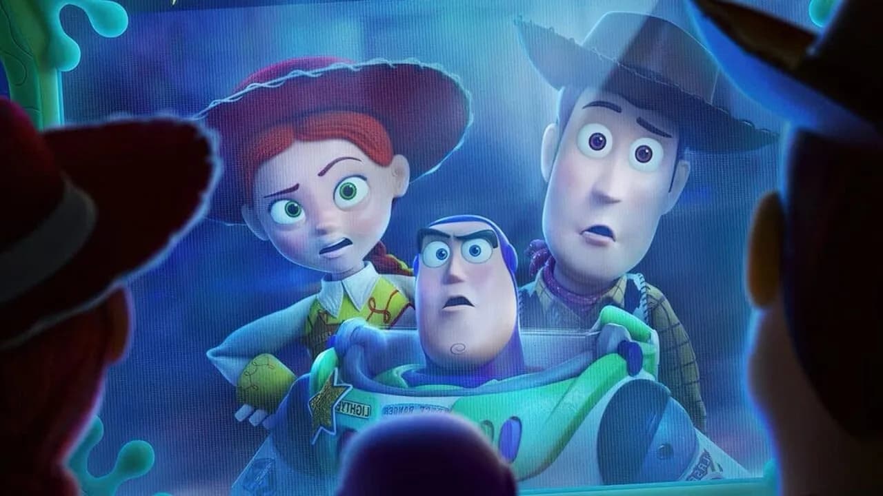 《玩具总动员5》海报,胡迪巴斯等经典玩具迎战电子玩具挑战