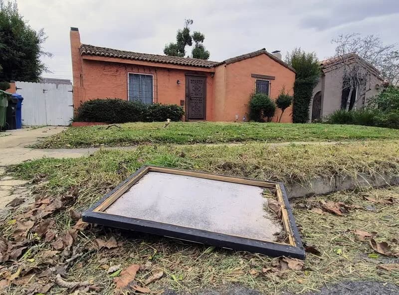 米基洛克积欠房租的西班牙风格平房外观