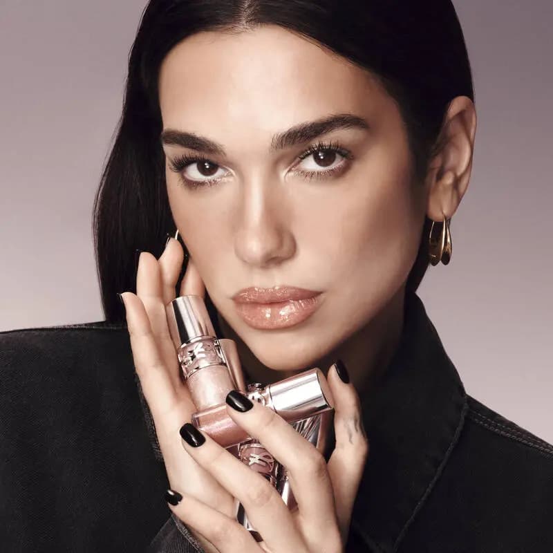 YSL Beauty缪斯女神杜娃黎波，最新合作妆容成粉丝效仿对象