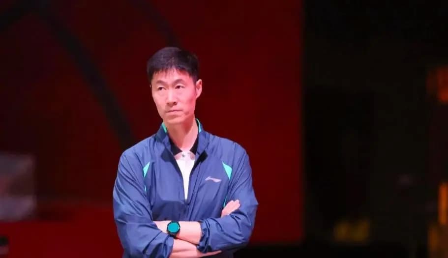China table tennis coaches Wang Hao and Ma Lin leading team at Doha tournament