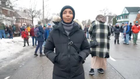 索马里移民Nimco Ahmad谈Renee Good遇害事件，呼吁伸张正义