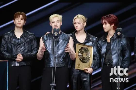 第40届金唱片大赏竞争激烈，SEVENTEEN、GD权志龙、IVE等艺人同台角逐