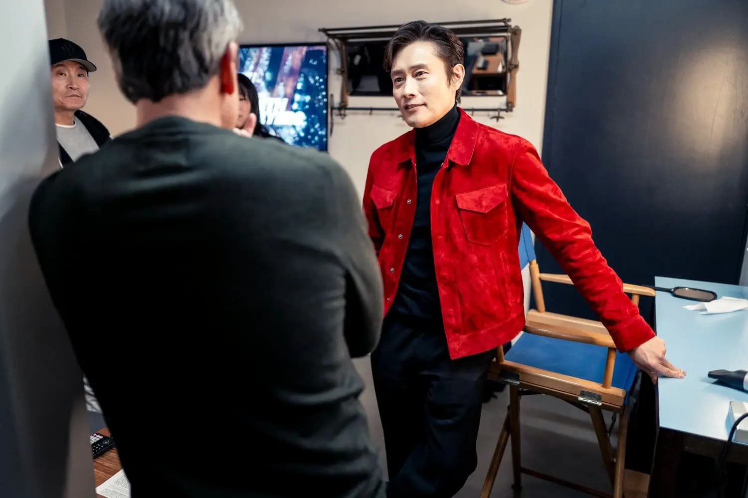 李秉宪凭借新片入围奥斯卡初选名单，展现国际巨星风采