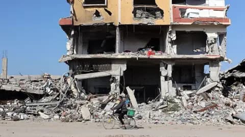 Displaced Palestinians seeking shelter amid Gaza conflict